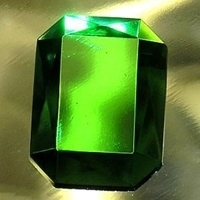 Picture of J32  25mm x 18mm Green octagon 