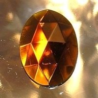 Picture of J52  25mm x 18mm Amber oval 
