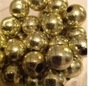Picture of BD14RM9A  14mm METALLIC LIGHT GREEN round plastic beads
