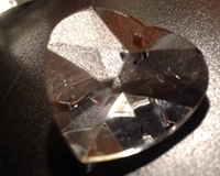 Picture of P22H  28mm crystal heart with mount hole center top
