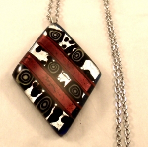 Picture of GP53 Hand Made Fused Glass Jewerly-Triangle 