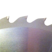 TC1836NP-saw-blade-18in-36T-lazer-cut-tooth-closeup-view