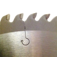 tc1680np-Circular Saw Blade Carbide 16" 80T for WOOD with NAILS. Suitable for table, chop & miter saw-expansion-slot-closeup