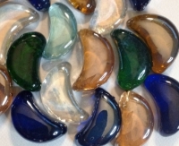 Picture of M71  Glass Gems  Moon Shaped. 16MM thick